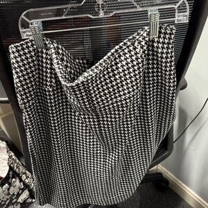New York and company houndstooth skirt size 12 // 102907